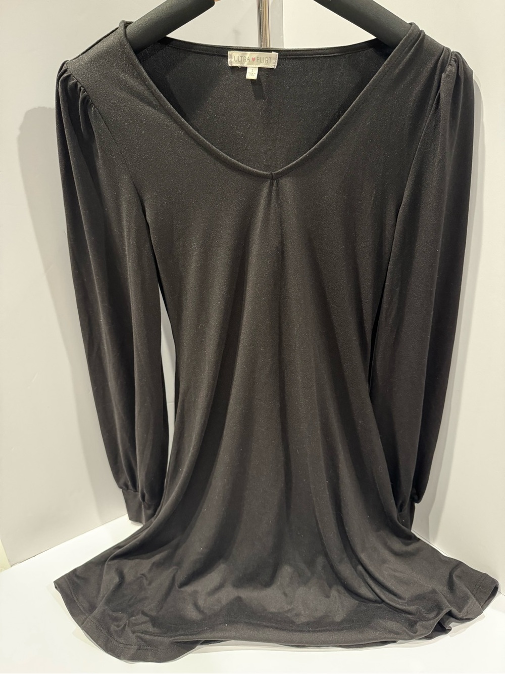 Ultra Flirt Black V-Neck Long Sleeve Top